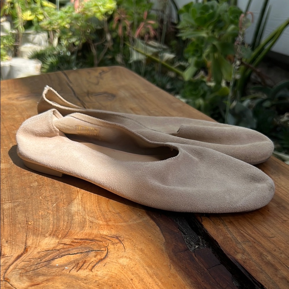 LF/Life Tan Minimalist Flats